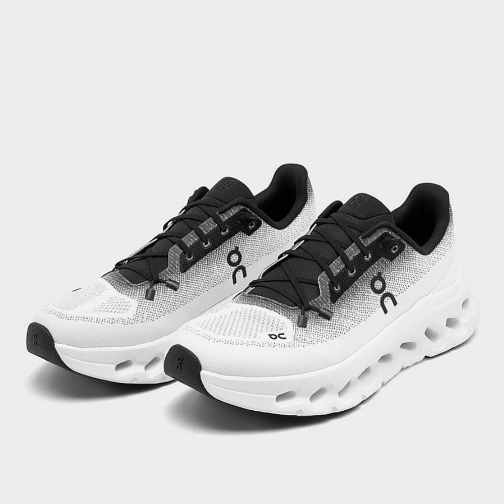 ON CLOUDTILT SNEAKERS